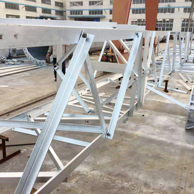 Tour de transmission électrique à haute tension en acier